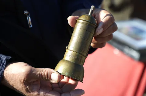 Osijek, 04. 10. 2025., Park kralja Držislava, Sajam antikviteta, listopad 2025, mlin za kavu; mlinac za kavu SNIMIO BRUNO JOBST