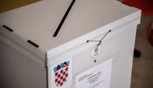 Zagreb, 18.5.2025 - U Hrvatskoj je u nedjelju u 7 sati otvoreno 6.600 biračkih mjesta na kojima će birači odlučivati o lokalnoj vlasti za iduće četiri godine – vijećima i skupštinama općina, gradova i županija te načelnicima, gradonačelnicima i županima. Na slici ilustracija.Foto Hina/ Dario GRZELJ/ dag