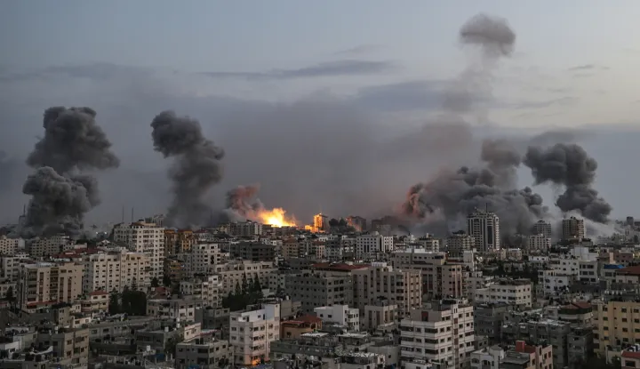 epa12434302 (FILE) - Smoke rises following an Israeli airstrike in Gaza City, 09 October 2023 (reissued 06 October 2025). 07 October 2025 marks two years since the Palestinian militant group Hamas launched a surprise attack on Israel, taking dozens of hostages and killing nearly 1,200 people. In response, Israel began its war on Gaza, which has killed more than 66,000 people, displaced millions and destroyed the Palestinians enclave. EPA/MOHAMMED SABER