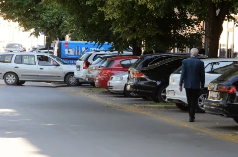osijek, 28 svibnja 2024, 9,30 sati, donji grad, parkirali&scaron;tesnimio zdenko pu&scaron;ić