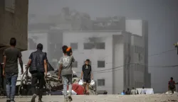 epa12423773 Smoke rises following an Israeli airstrike near the Al Shifa hospital during an Israeli military operation in Gaza City, Gaza Strip, 02 October 2025. More than 66,000 Palestinians have been killed in the Gaza Strip since October 2023, according to the Palestinian Ministry of Health, and about 1,200 Israelis have been killed since the launch of an Israeli military campaign in response to a cross-border attack by Hamas on 07 October 2023. EPA/MOHAMMED SABER