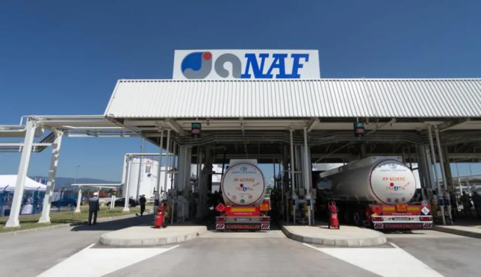 07.07.2014., Zagreb - Ministar gospodarstva Ivan Vrdoljak u nazocnosti ministrice graditeljstva i prostornog uredjenja Anke Mrak Taritas, pustio je u pogon obnovljen i moderniziran JANAF-ov Terminal Zitnjak. Pogon i spremnici unutar Terminala Zitnjak. Photo: Davor Puklavec/PIXSELL------&scaron;est stupaca novosti