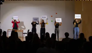 Osijek, 08. 10. 2025., OŠ A. Mihanovića, Gimnazija EDukOs: Dramski igrokaz i panel u povodu Svjetskog dana mentalnog zdravljaedukos; igrokaz; mentalno zdravlje; osnovna škola; školarci