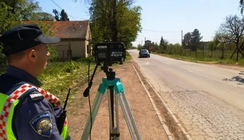 Ilustracija policijska kontrola