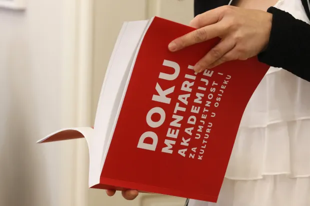 Osijek, 09. 10. 2025, Rektorat, Salon 33, 20 godina AUKOS-a predstavljanje Dokumentarija AUK 2005. - 2025. snimio GOJKO MITIĆ