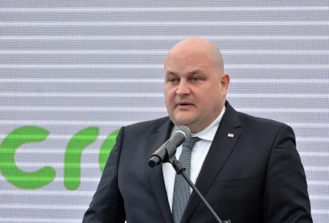 Bosiljevo, 14.03. 2025. - U plinskom čvoru Bosiljevo danas je u probni rad pušten magistralni plinovod Zlobin- Bosljevo, a prisutni su bili predsjednik Vlade RH Andrej Plenković, ministar gospodarstva Ante Šušnjar i predsjednik Uprave PlinaCroa Ivica Arar. Na fotografiji Ante Šušnjar. foto HINA/ Mladen VOLARIĆ/ tm