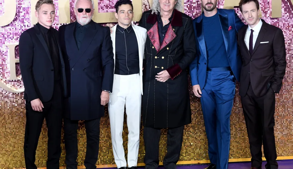 epa07114413 Actors and cast members (L-R) Ben Hardy, Rami Malek, Gwilym Lee and Joseph Mazzello and members of British rock band 'Queen' Roger Taylor (2-L) and Brian May (3-R) attend the world premiere of 'Bohemian Rhapsody' in London, Britain, 23 October 2018. The movie opens across UK theaters on 24 October. EPA/FACUNDO ARRIZABALAGA