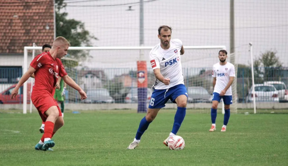 ĐAKOVO CROATIA JOSIP KNEŽEVIĆLISTOPAD 2015FORO: MIRTA ČOTA