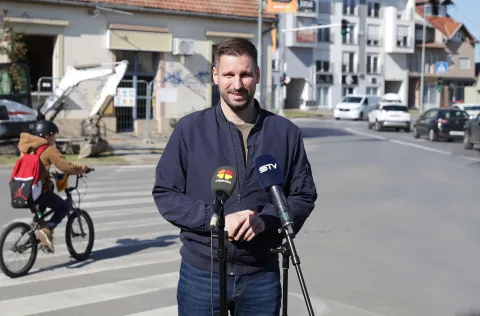 Osijek, 10. 10. 2025., Kanižlićeva 48b, početak radova, početak ru&scaron;enja, ru&scaron;evna zgrada, ru&scaron;enje, obilazak radova, Ivan RadićSNIMIO BRUNO JOBST