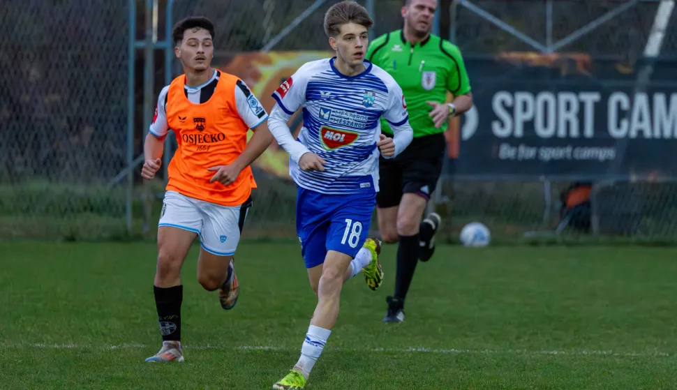 NK Osijek. Pripreme Novigrad 2025. Niko Farka&scaron;