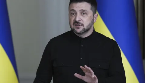 epa12445419 Ukrainian President Volodymyr Zelensky holds his briefing for journalists in Kyiv, Ukraine, 10 October 2025, amid the ongoing Russian invasion. Volodymyr Zelensky spoke with the media after the Russian missile and drone attacks on energy facilities, which left a significant number of consumers without power in several Ukrainian cities. EPA/STRINGER