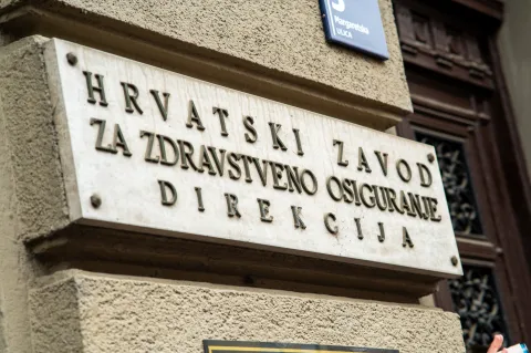 15.03.2025., ispred prostorija direkcije HZZO-a, Zagreb - Prosvjed KoHom, Koordinacija hrvatske obiteljske medicine održala je prosvjed pod nazivom "HZZO godinama sustavno uništava obiteljsku medicinu - do kada?" Photo: Luka Antunac/PIXSELL