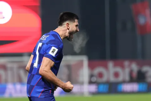 Varaždin, 12.10.2025 - Utakmica kvalifikacija za Svjetsko nogometno prvenstvo 2026., Hrvatska - Gibraltar. Na slici Martin Erlić slavi treći gol.foto HINA/ Damir SENČAR/ ds