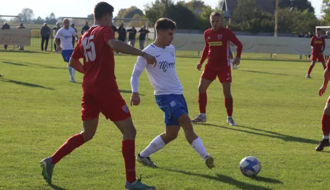 Osijek, 12. 10. 2025, Igrali&scaron;te u LIvani, nogomet, Tomislav - Bratstvo (Jagodnjak), Prva ŽNL Osječko - baranjska.snimio GOJKO MITIĆ