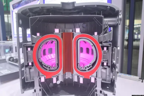SHANGHAI, CHINA - SEPTEMBER 23, 2025 - A controllable nuclear fusion reactor model captured at The 25th China International Industry Fair in Shanghai, China on September 23, 2025. (Photo by CFOTO/Sipa USA) Photo: Costfoto/SIPA USA