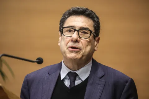 epa12450178 (FILE) - French economist Philippe Aghion speaks during a presentation ahead of a round table discussion on the 'The future of European competitiveness' at the College de France in Paris, France, 13 November 2024 (reissued 13 October 2025). The Royal Swedish Academy of Sciences has announced 13 October 2025 that the Sveriges Riksbank Prize in Economic Sciences in Memory of Alfred Nobel 2025 has been awarded to Joel Mokyr, Philippe Aghion and Peter Howitt. EPA/TERESA SUAREZ/POOL