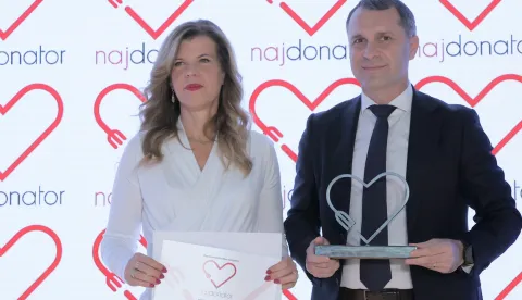 Zagreb.13.10.2025.-- Održana je dodjela nagrada "Najdonator". Projekt "Najdonator" već osmu godinu zaredom organizira europarlamentarka Biljana Borzan.Na slici Biljana Borzan i Zoran Mitreski,Konzum.Foto HINA/Tomislav Pavlek/ tp