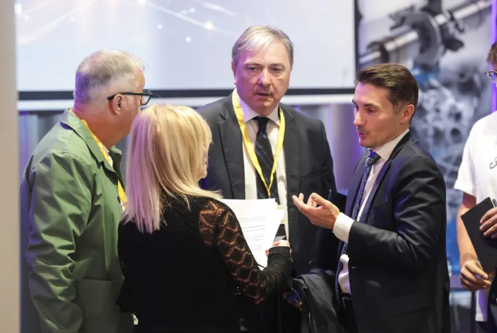 Zagreb, 14.10.2025.- Institut za europske i globalizacijske studije i Atlantsko vijeće Hrvatske organizirali su Međunarodni energetski forum INTERENEF, pod pokroviteljstvom Ministarstva gospodarstva. Središnja tema je Novi energetski poredak - izazovi i mogućnosti, s fokusom na energetske korporacije, tehnološku modernizaciju, umjetnu inteligenciju, energetsko tržište i pozicioniranje Hrvatske kao plinskog čvorišta Europske unije.foto HINA/ Admir BULJUBAŠIĆ/ abu