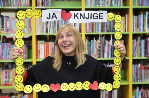 Osijek, 15. 10. 2025., Gradska knjižnica, Jug 2, Zavičajna pričaonica s Dubravkom Pađen Farkaš, Dubravka Pađen Farkaš, OŠ Grigor Vitez, učenici, 2. razred SNIMIO BRUNO JOBST