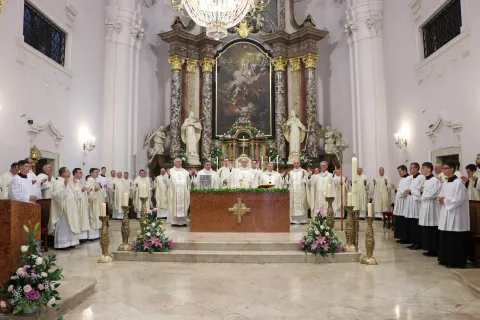 Požega, svetkovina sv. Terezije, za&scaron;titnice pože&scaron;ke Katedrale