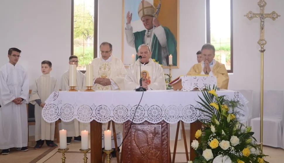 Bartolovci, Slavonski BrodCrkva