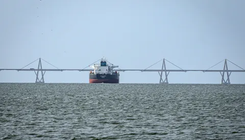 epa11997456 View of an oil tanker in Lake Maracaibo in Maracaibo, Venezuela, 29 March 2025. US President Donald Trump's decision to impose 25% tariffs on countries that buy crude oil from Caracas and the end of the license of the US company Chevron jeopardize the heart of Venezuela's economy, industry experts told EFE, warning of a new adverse scenario for the Caribbean country. EPA/Henry Chirinos