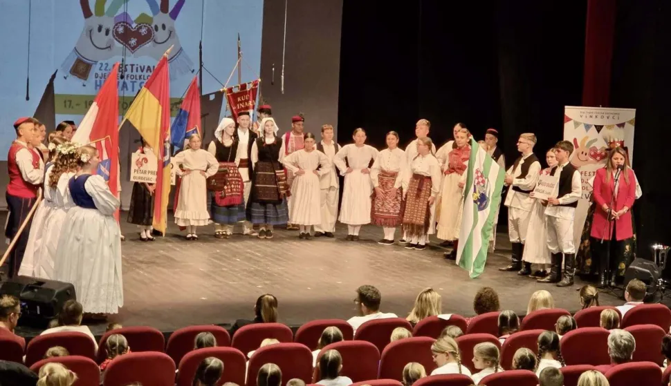 Mali folklora&scaron;i iz Starih Mikanovaca najbolji na 22. Festivalu dječjeg folklora Hrvatske