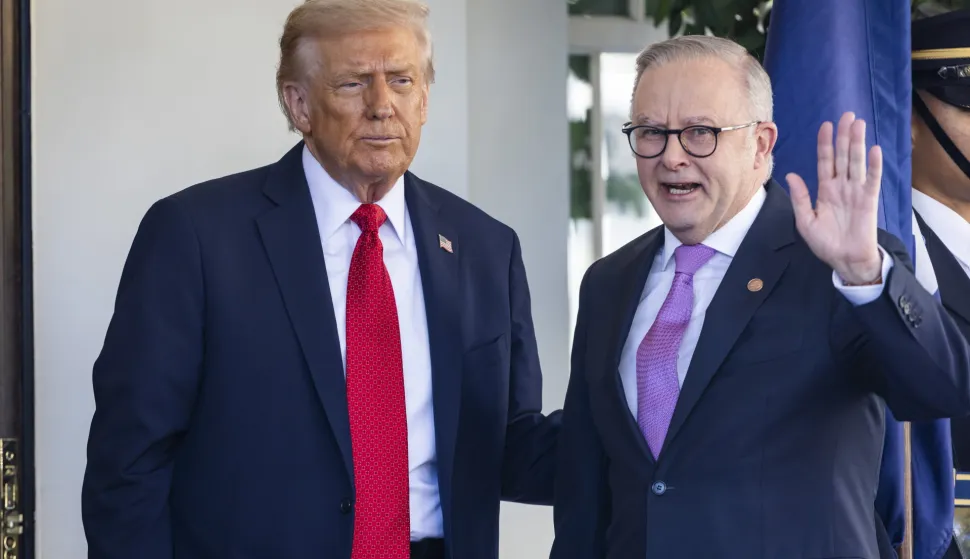 epa12467824 US President Donald Trump (L) welcomes Australian Prime Minister Anthony Albanese (R) to the White House in Washington, DC, USA, 20 October 2025. The two are scheduled to discuss US tariffs on Australian imports, as well as the trilateral defense deal between Australia, the United Kingdom, and the United States (AUKUS). EPA/JIM LO SCALZO