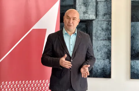 Osijek, 23. 04. 2025., Županijska 30, Od ulice do galerije, Galerija Knifer, otvorenje, Damir &Scaron;eboSNIMIO BRUNO JOBST