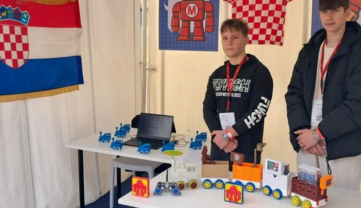 Predstavili svoj “Pametni vlak”