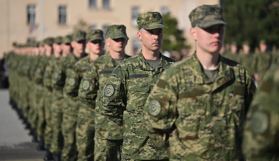 U vojarni "123. brigade Hrvatske vojske" u Požegi danas, 3. listopada 2025., svečano su prisegnuli ročnici 47. naraštaja ročnika na dragovoljnom vojnom osposobljavanju.