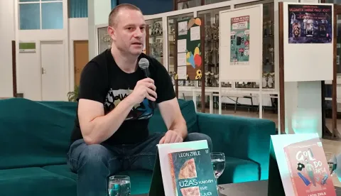 Gostovao autor Facebook stranice Pseudohumor, pisac i scenarist Leon Zrile