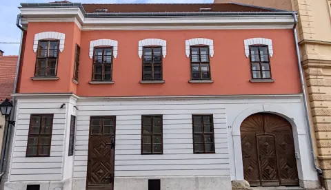 Desni dio kuće Goschegg porušen zbog gradnje Kraljevske realne gimnazije