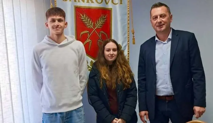 Općina Stari Jankovci stipendira učenike i studente