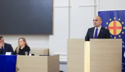 OSIJEK, 24. listopada 2025. (Hina) - Hrvatski ministar obrane Ivan Anušić poručio je u petak u Osijeku, na otvaranju Međunarodne paneuropske konferencije "Europa – svjetska predvodnica mira", kako sigurnost nema cijenu, odbacivši nagađanja da su ulaganja u sigurnost trošak i bacanje novca.