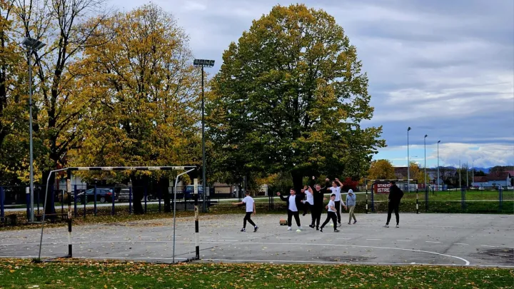 Đaci na školskom igralištufoto: VSŽ