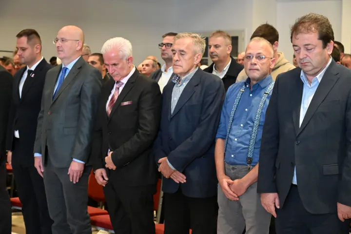 Vukovar, 25.10.2025. - Izborni sabor Hrvatskih suverenista odr?an je u Kongresnoj dvorani Rodne ku?e Lavoslava Ru?i?ke. foto HINA/ Gordan Pani?/ gp