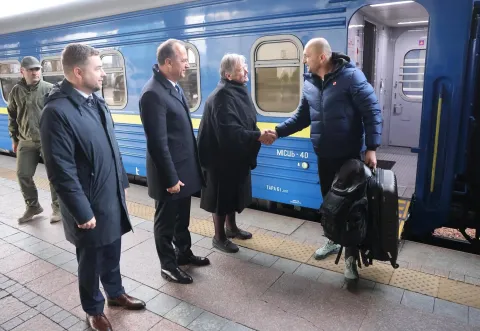 Potpredsjednik Vlade i ministar obrane Ivan Anu&scaron;ić stigao je jutros u dvodnevni službeni posjet Ukrajini gdje će se u Kijevu u ponedjeljak, 27. listopada 2025., sastati s ukrajinskim ministrom obrane Denisom &Scaron;mihalom.
