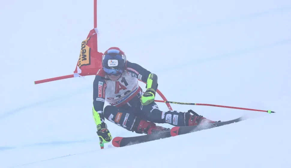 epa12483509 Filip Zubcic of Croatia in action during the first run of the Men's Giant Slalom race of the FIS Alpine Skiing World Cup season opener on the Rettenbach glacier, in Soelden, Austria, 26 October 2025. EPA/ANNA SZILAGYI
