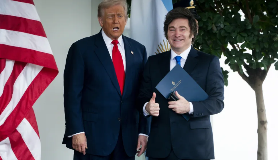 epa12453632 US President Donald Trump (L) welcomes Argentine President Javier Milei to the White House in Washington, DC, USA, 14 October 2025. EPA/WILL OLIVER