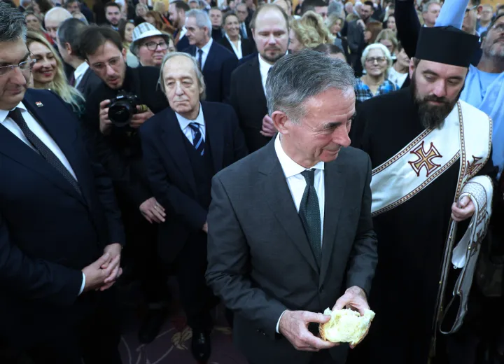 Zagreb, 06.01.2025. - Tradicionalno primanje u povodu proslave Božića po julijanskom kalendaru u organizaciji Srpskog narodnog vijeća. Na fotografiji Andrej Plenković, Milorad Pupovac, Luka Korlaet. foto HINA/ Tomislav PAVLEK/ ml