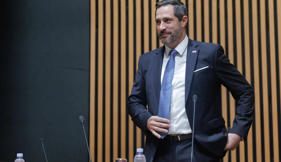 Zagreb, 16.09.2025. - Nastavak 7. sjednice 11. saziva Hrvatskog sabora.Na fotografiji Tonči Glavina.foto HINA/ Edvard ŠUŠAK/ es