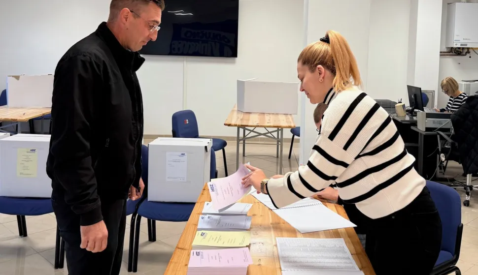 Unutarstranački izbori Hrvatske demokratske zajednice u Vinkovcima potvrdili su Josipa Romića kao novog predsjednika, koji će i u narednom razdoblju predvoditi najveću i najsnažniju političku organizaciju u gradu.