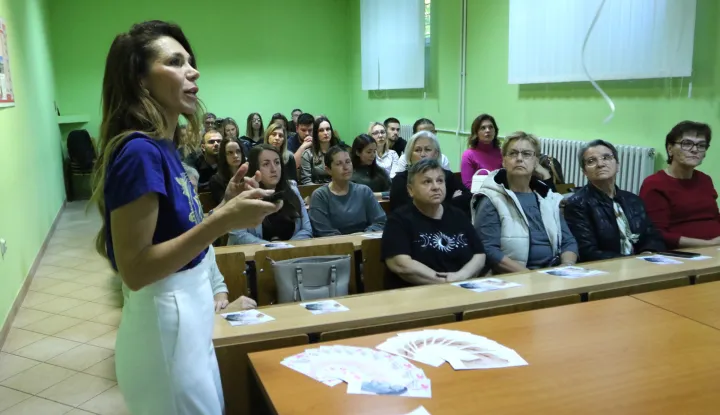 Osijek, 28. 10. 2025, DZO, Dom zdravlja Osijek - OBŽ. Predavanje Dr. Kristine Bojanić o ranom otrkivanju raka dojke i kori&scaron;tenju UI u dijagnostici ranog okrivanja, samopregledima..... Dr. Kristina Bojanić.snimio GOJKO MITIĆ