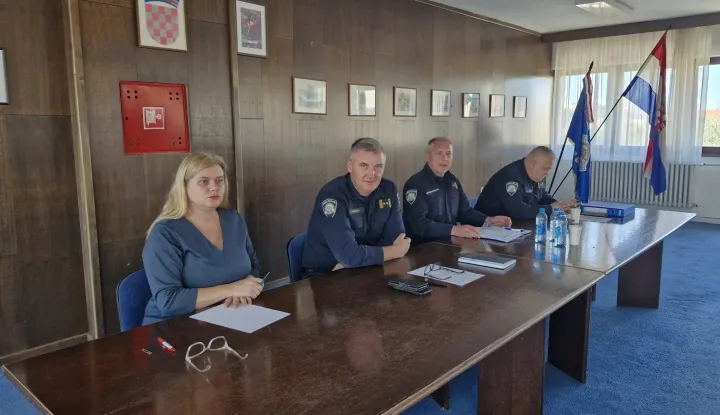 Od 15. studenog počinju zimski uvjeti na cestama