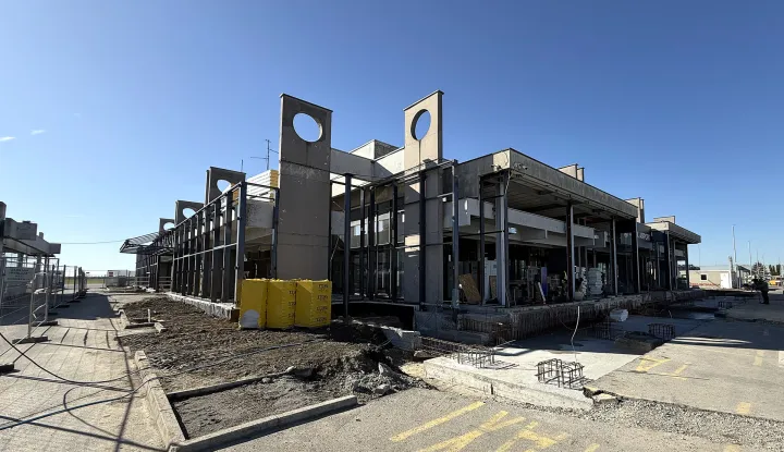 Klisa, 29. 10. 2025., Zračna luka Osijek, ZLO, Osijek airport, aerodrom, obilazak, Ivan Radić, Nataša Tramišak, radovi, rekonstrukcija SNIMIO BRUNO JOBST