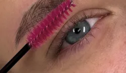 Marija Veber – prva u Slavoniji i Baranji koja izvodi Hairstroke tehniku obrva