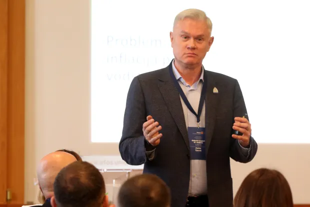 Osijek, 14. 03. 2025, Ekonomski fakultet Osijek, EFOS. Globalni izazovi 21. stoljeća. Darko Tipurić, predsjednik Hrvatskog društva ekonomista i sveučilišni profesor na Ekonomskom fakultetu u Zagrebu.snimio GOJKO MITIĆ