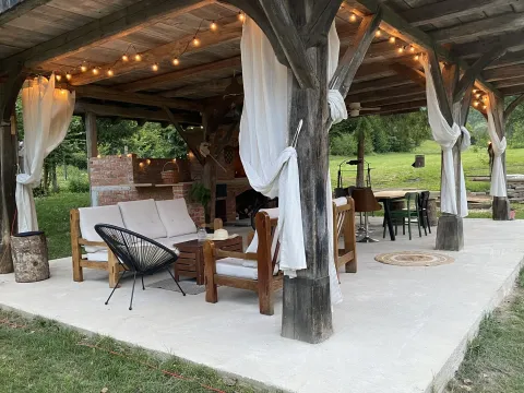  Kuća za odmor Cinija vlasnice Jelene Gurdulić 