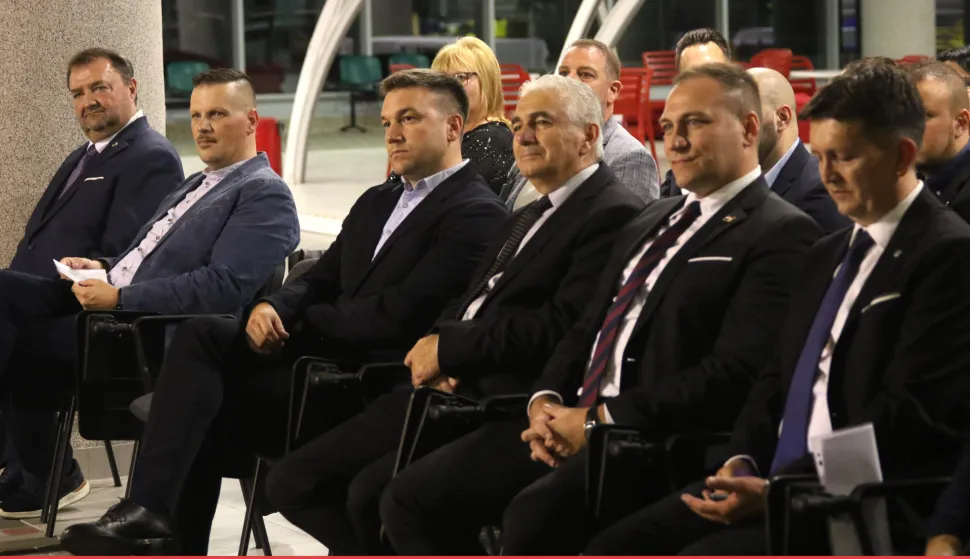 Osijek, 31. 10. 2025, FAZOS, Oibiljažavanje 75. obljetnice Društva agrnonoma Osijek. .... Domagoj Mikulić, Beljo, David Vlajčić, Romano Jukić...snimio GOJKO MITIĆ